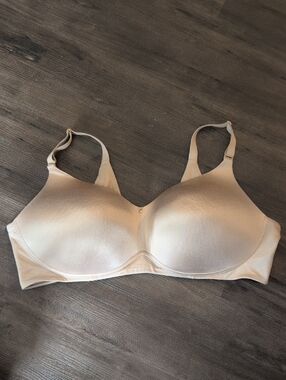 Cacique Lightly Lined No Wire Bra - 44DD
